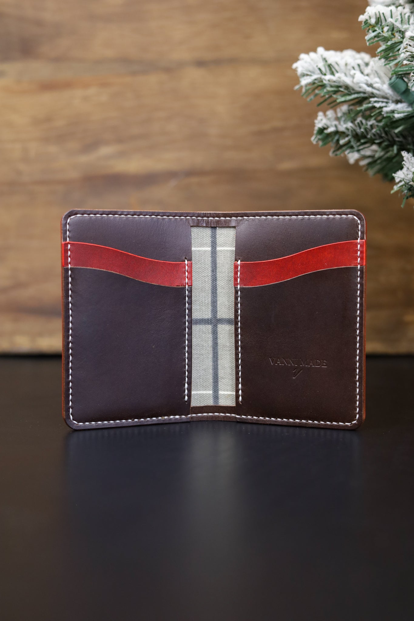 Vertical Billfold - Museum Red