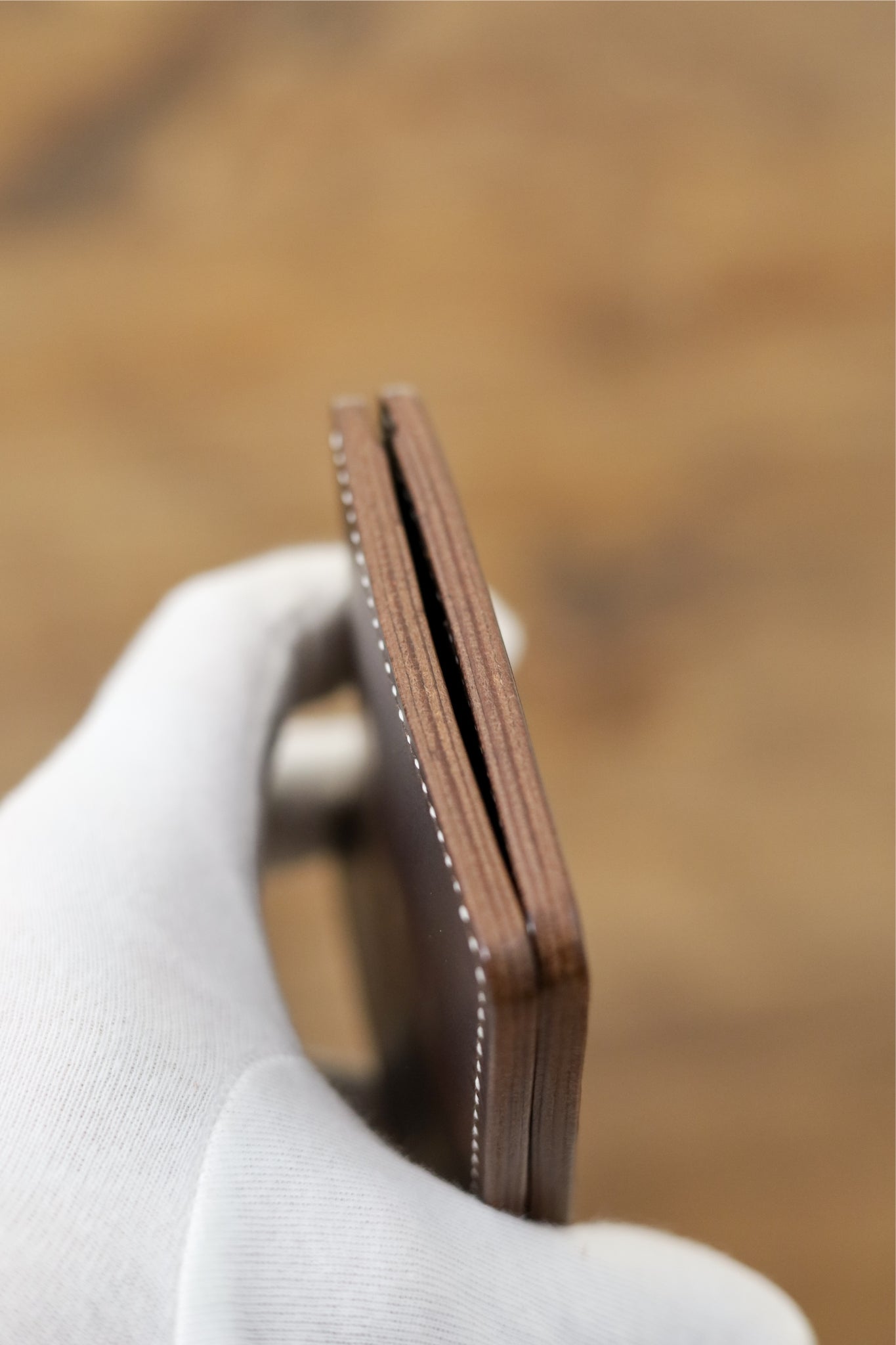Classic Billfold - Deep Brown