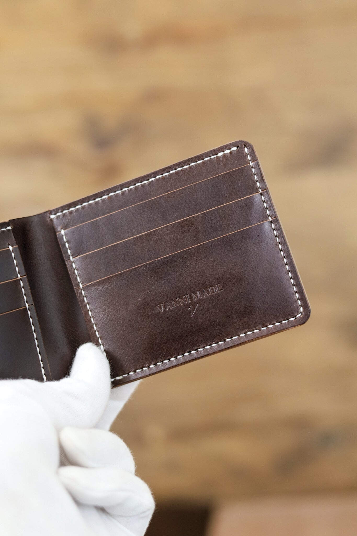 Classic Billfold - Deep Brown
