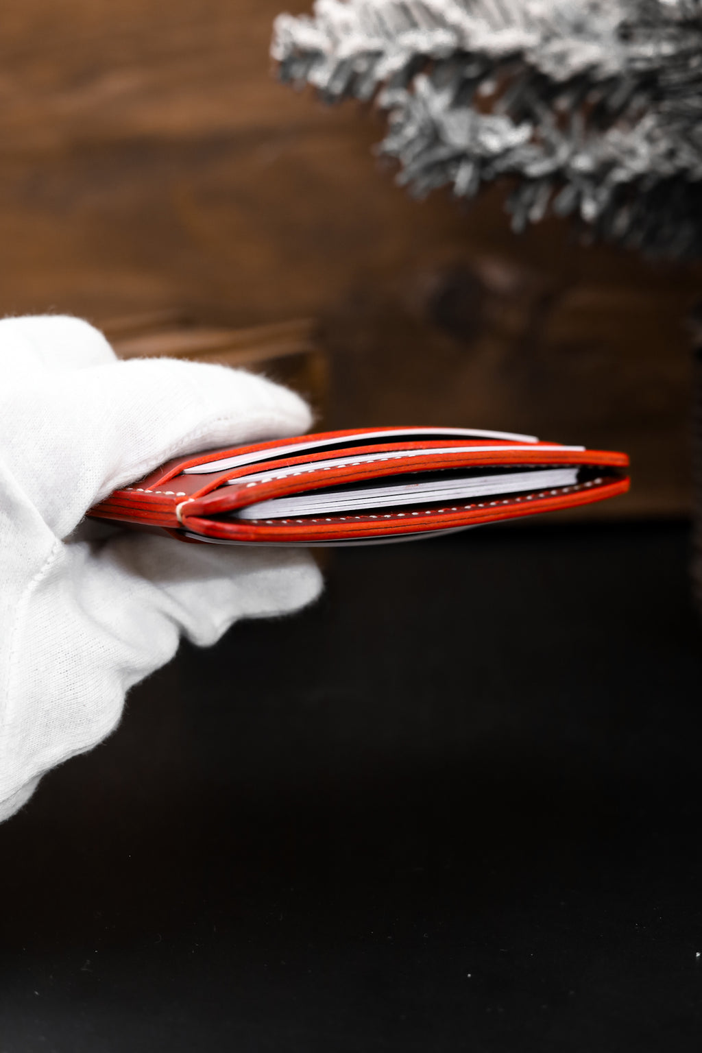 Classic Card Wallet - Museum Red