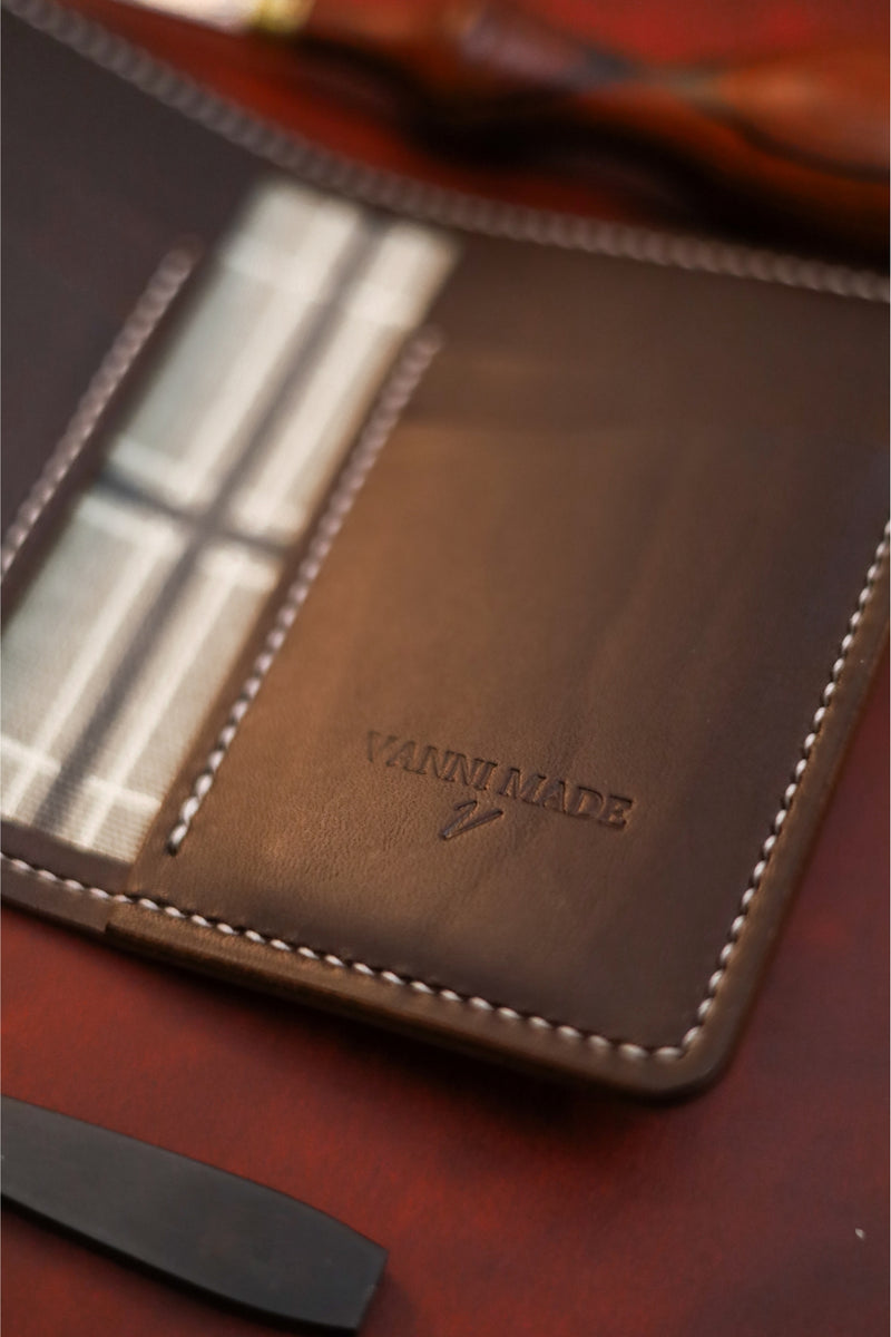 Vertical Billfold | Deep Brown