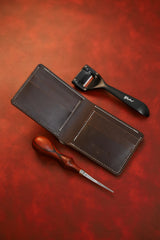 Classic Billfold - Deep Brown