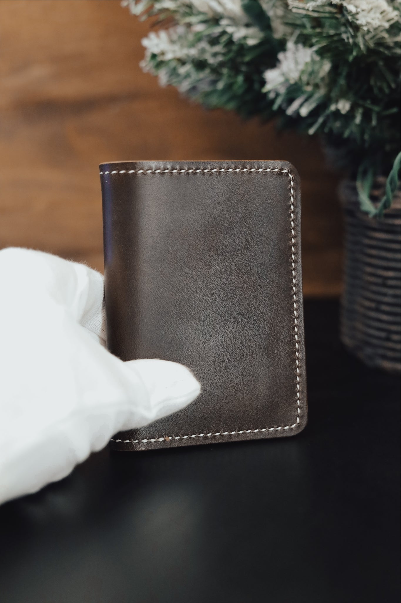 Vertical Billfold - Deep Brown