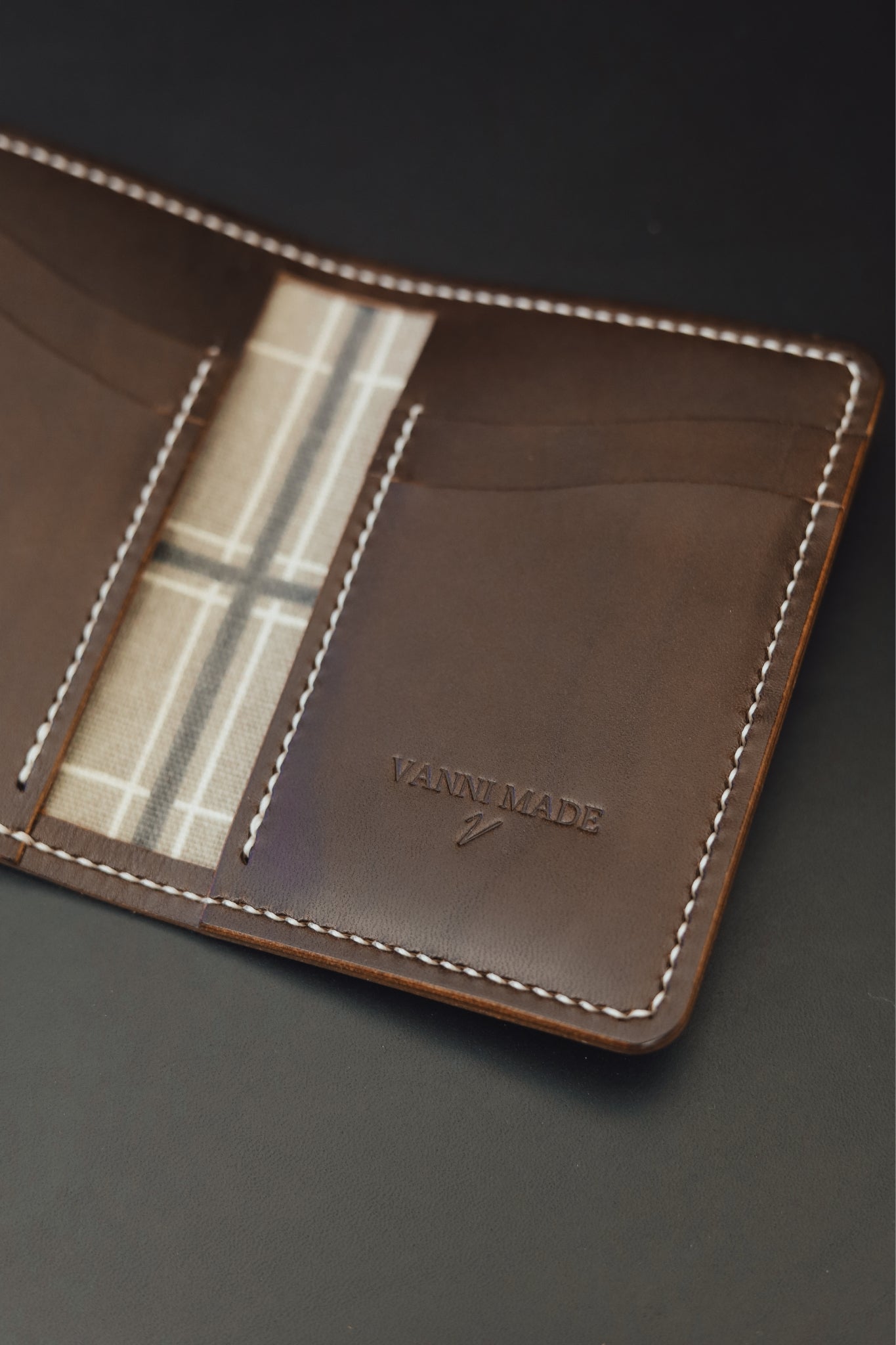 Vertical Billfold - Deep Brown