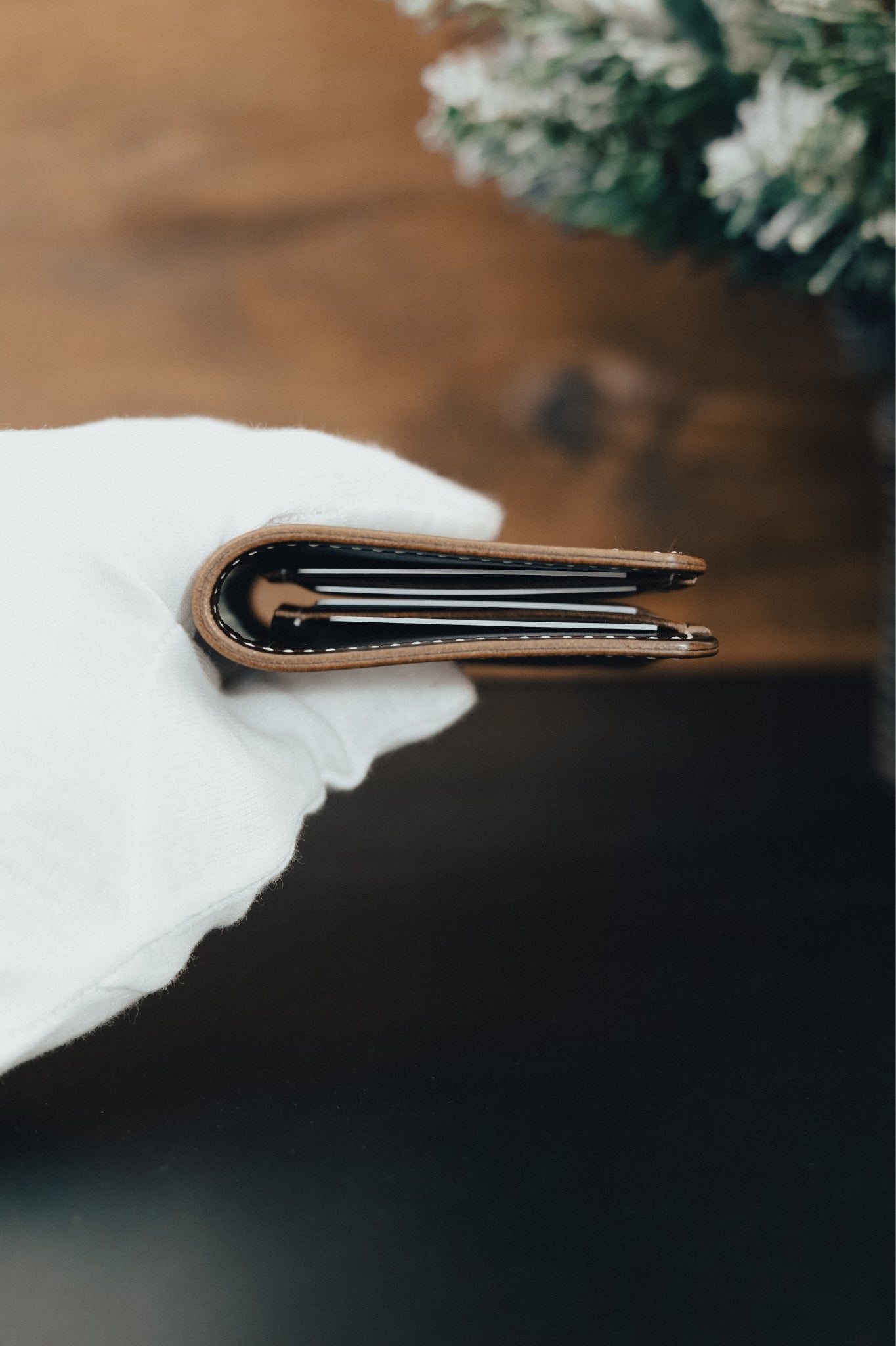 Vertical Billfold - Deep Brown